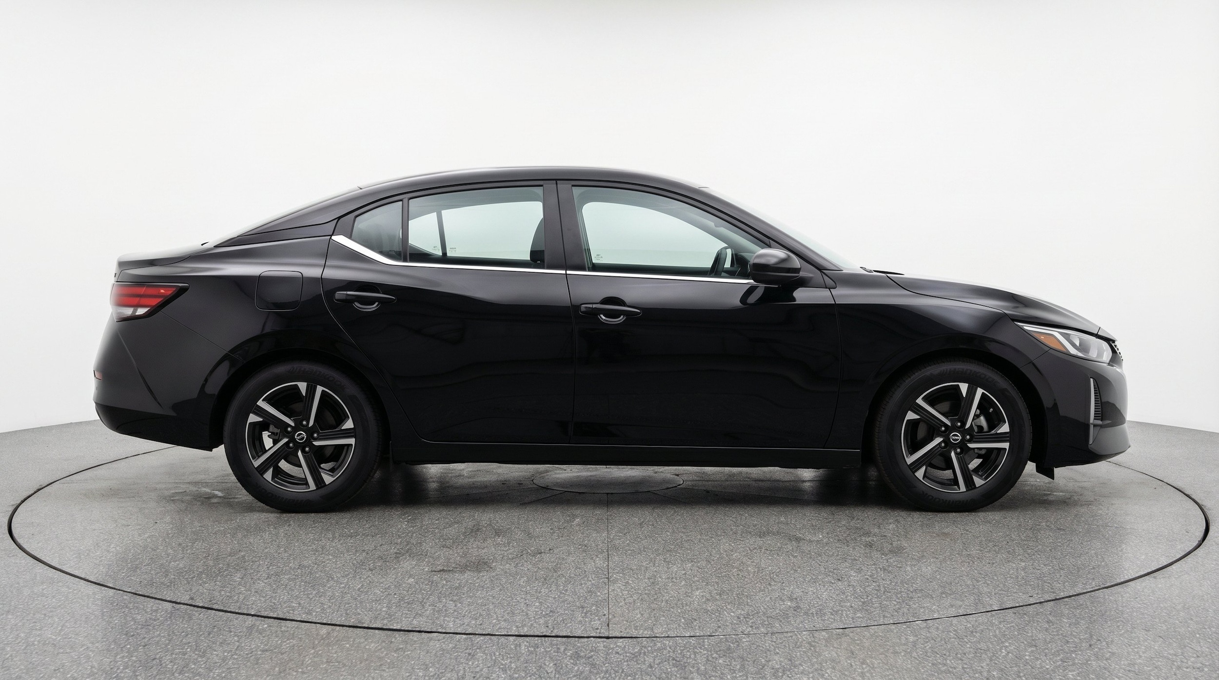 Thumbnail: 2025 Nissan Sentra - 11