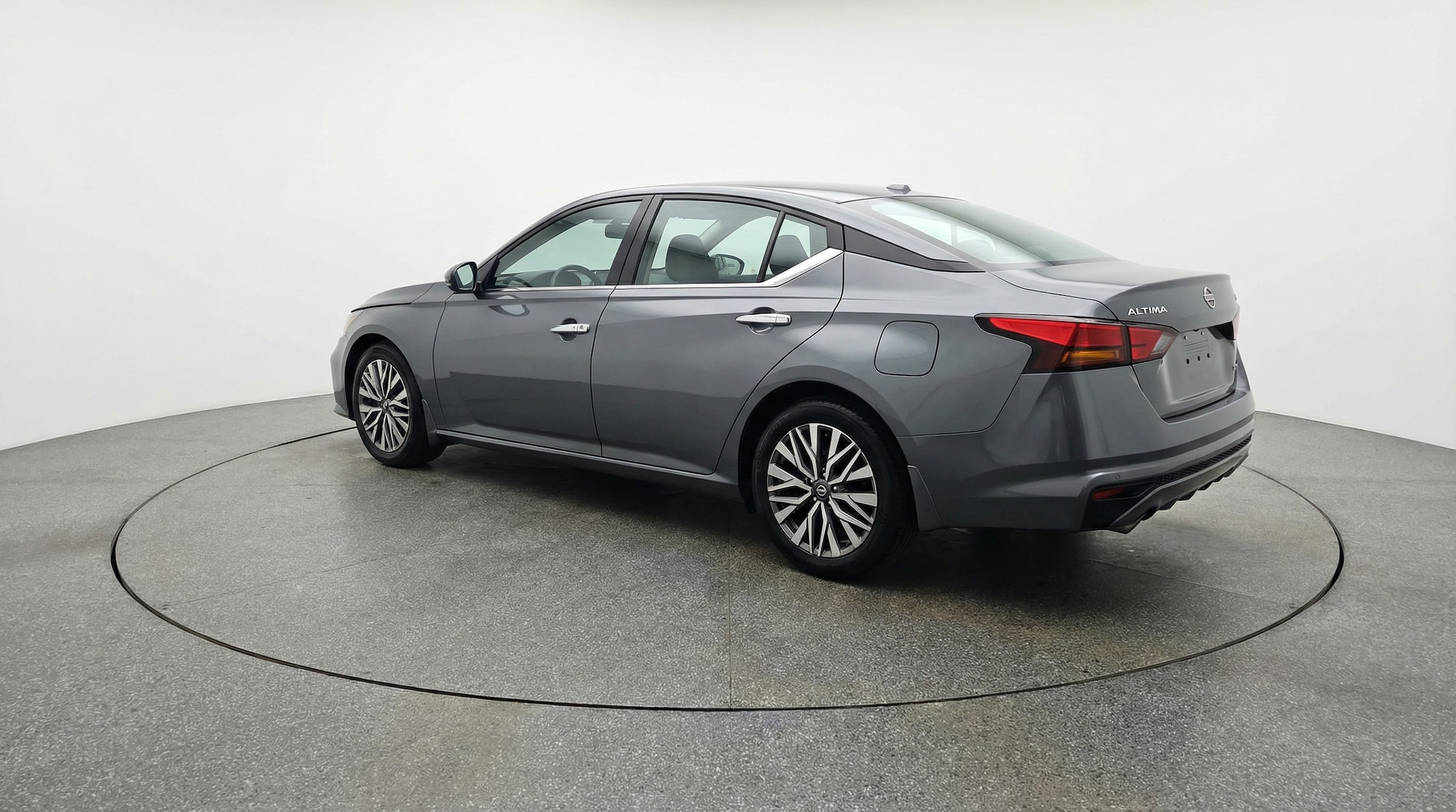 Thumbnail: 2025 Nissan Altima - 5