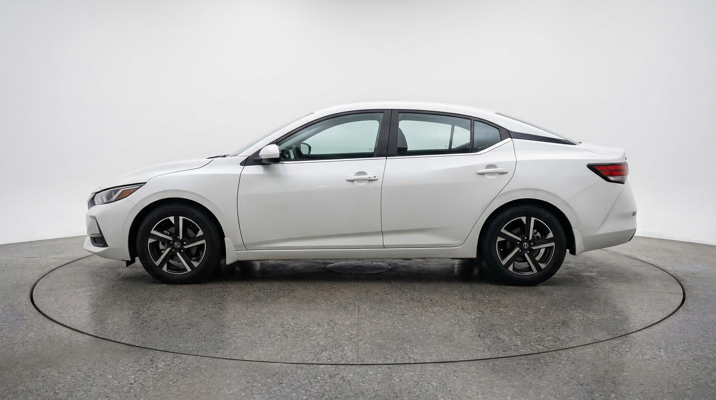 Thumbnail: 2025 Nissan Sentra - 4