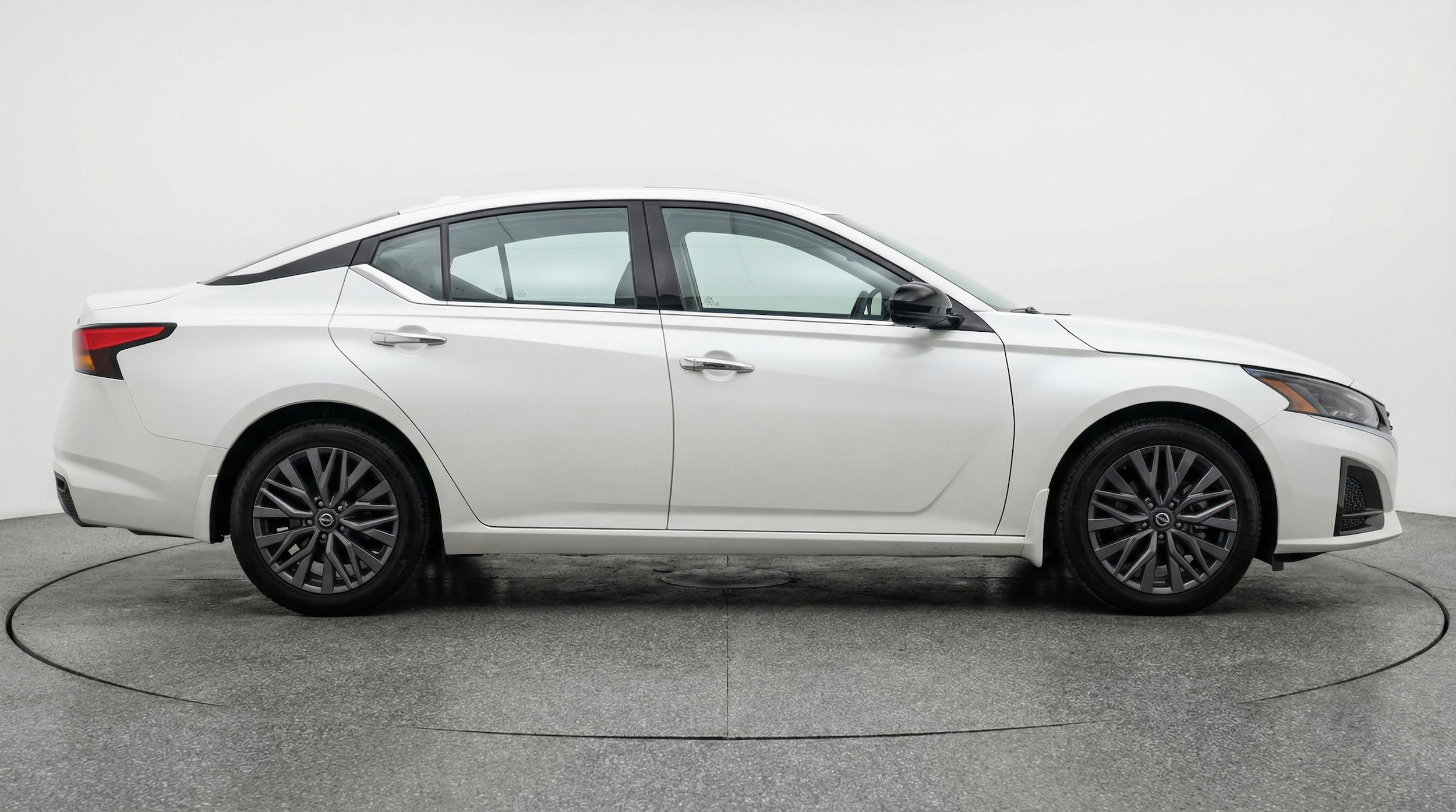 Thumbnail: 2025 Nissan Altima - 8