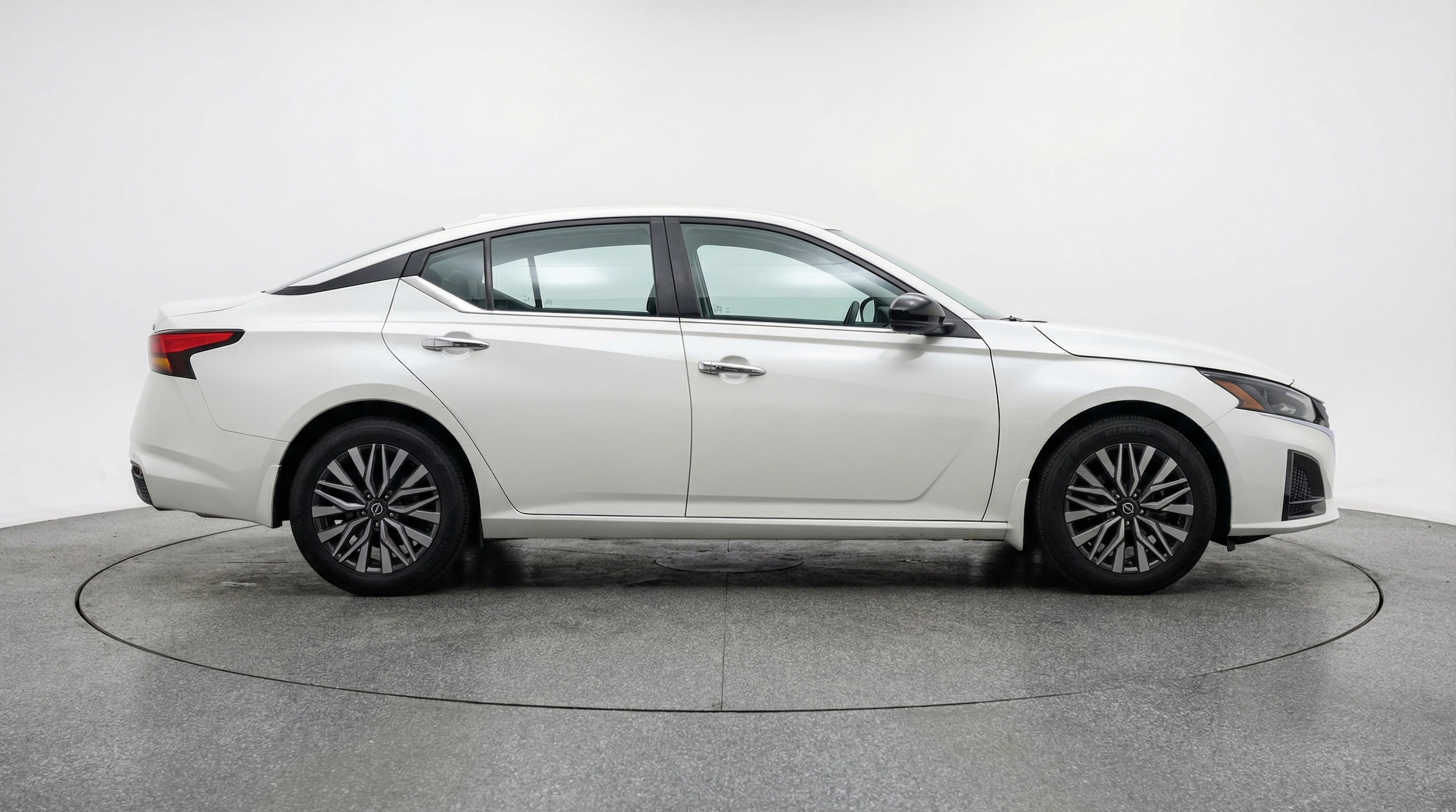 Thumbnail: 2025 Nissan Altima - 8