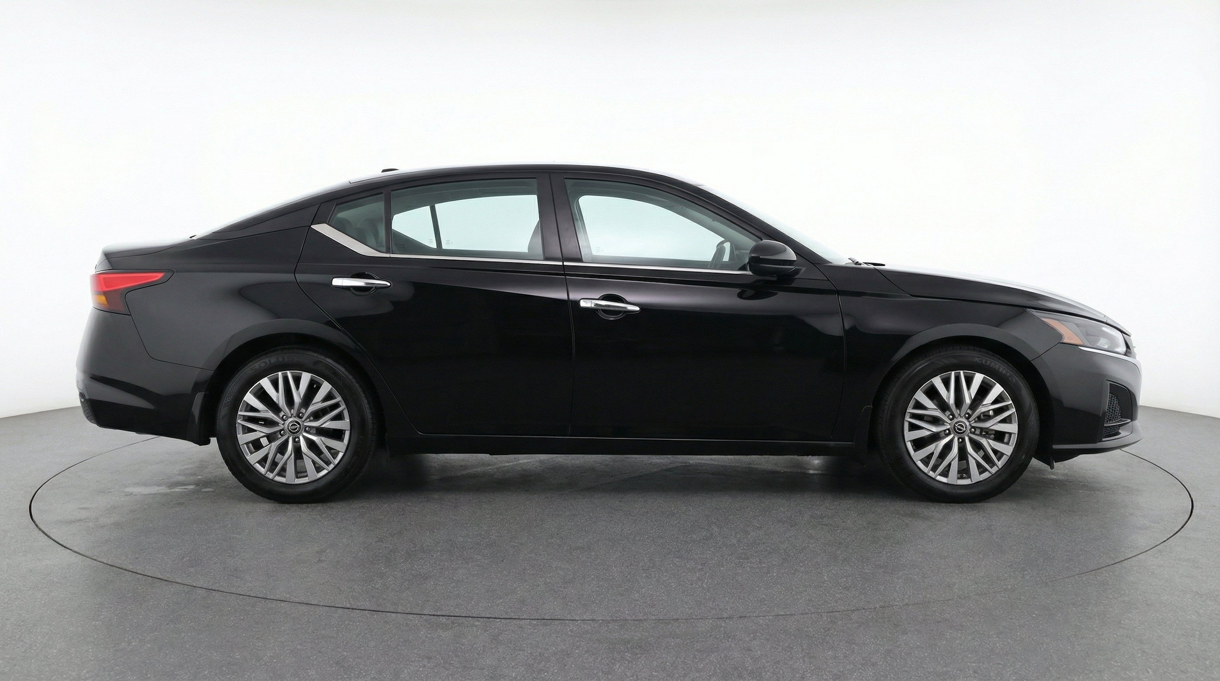 Thumbnail: 2025 Nissan Altima - 11