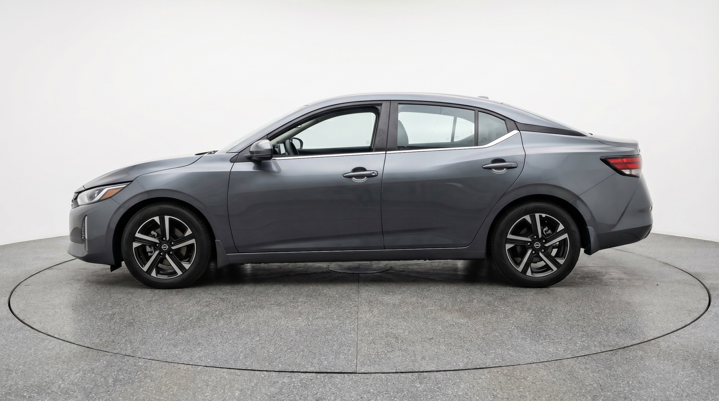 Thumbnail: 2025 Nissan Sentra - 5
