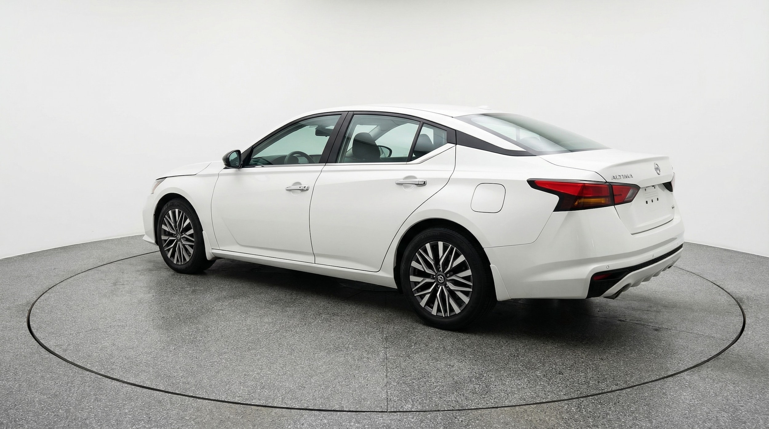 Thumbnail: 2025 Nissan Altima - 5