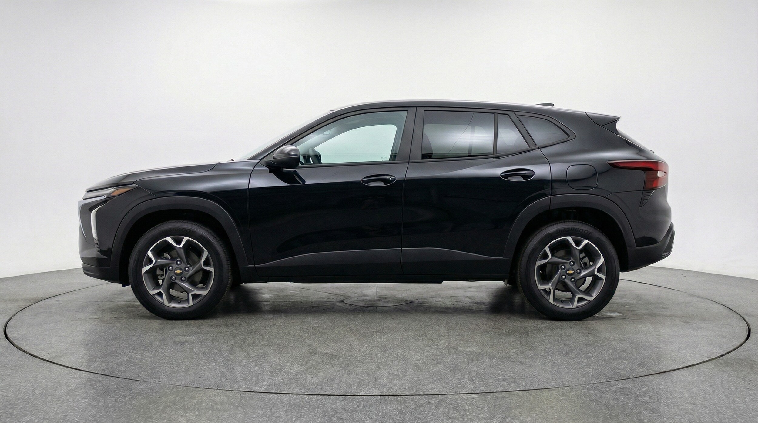 Thumbnail: 2025 Chevrolet Trax - 4