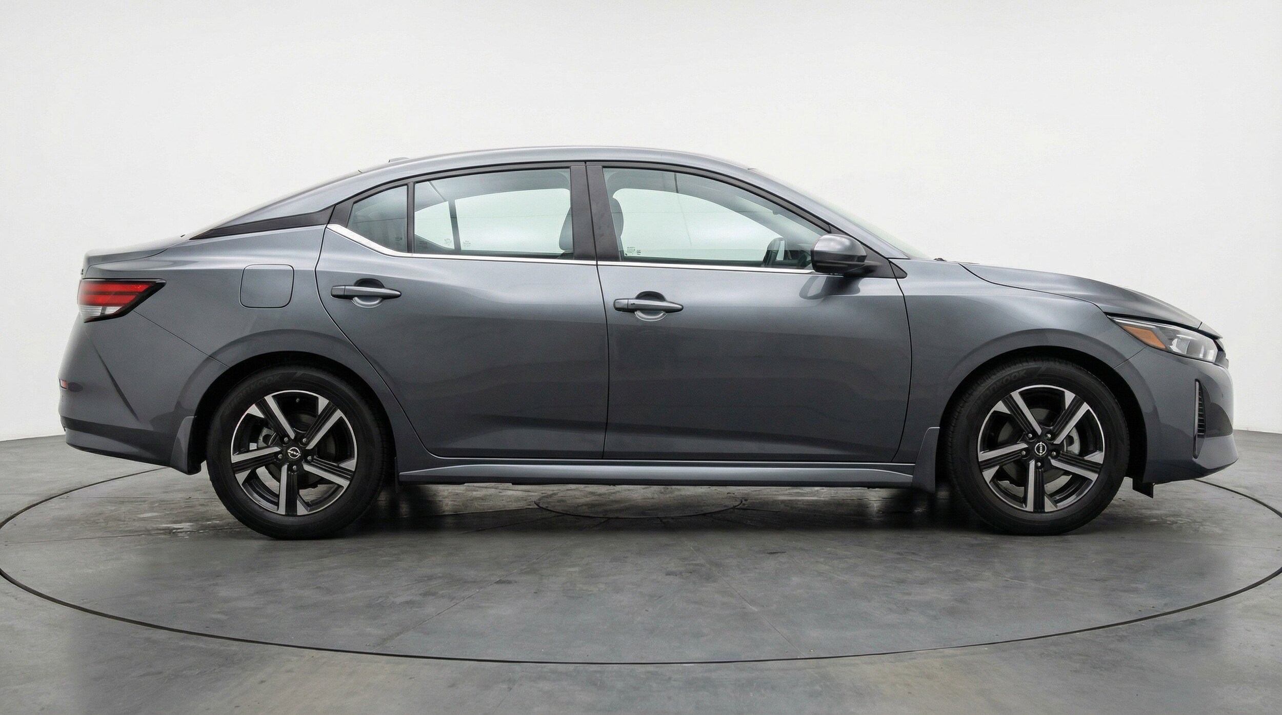 Thumbnail: 2025 Nissan Sentra - 11