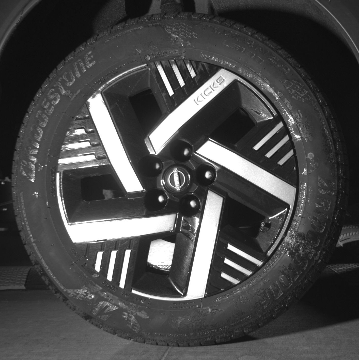 Thumbnail: 2025 Nissan Kicks - 12