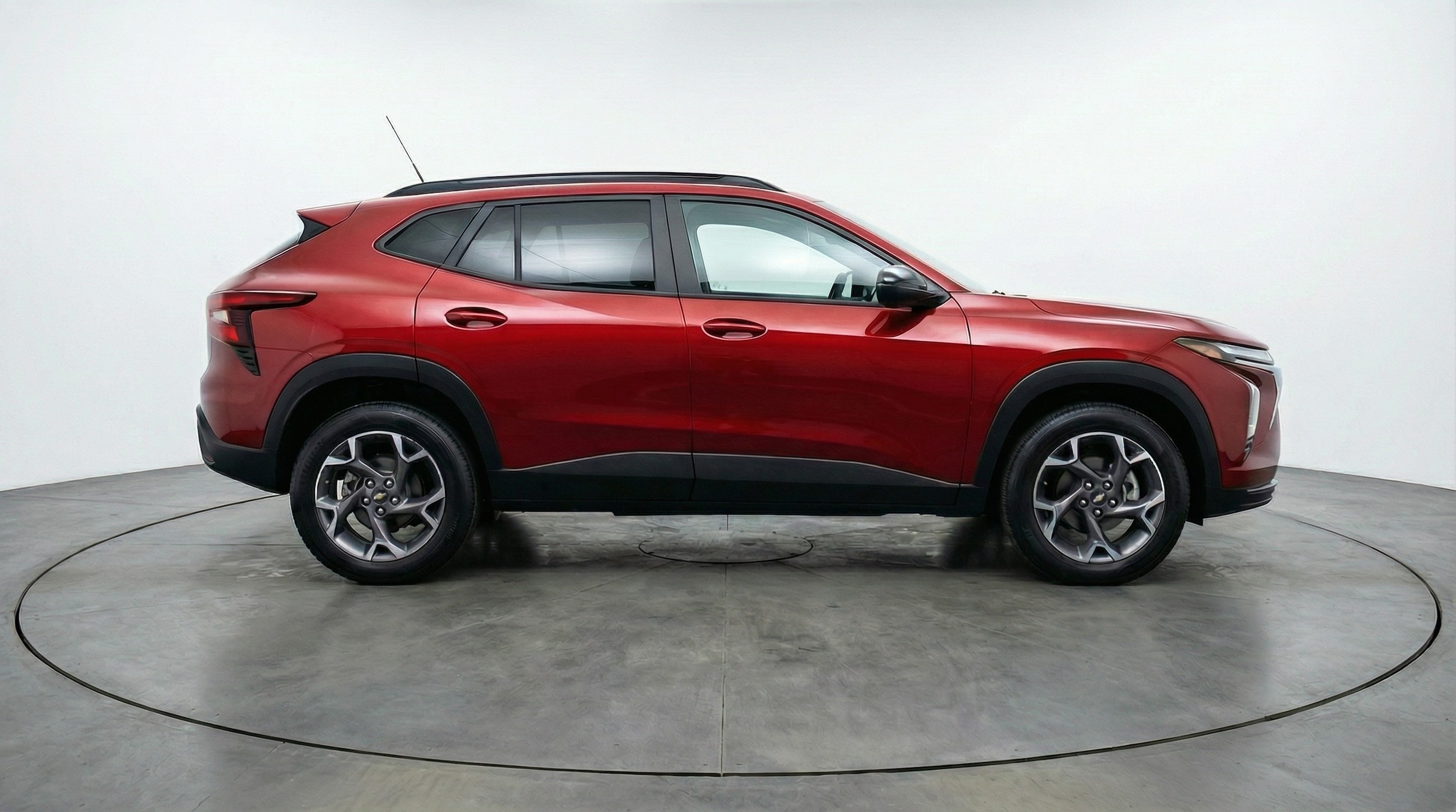 Thumbnail: 2025 Chevrolet Trax - 8