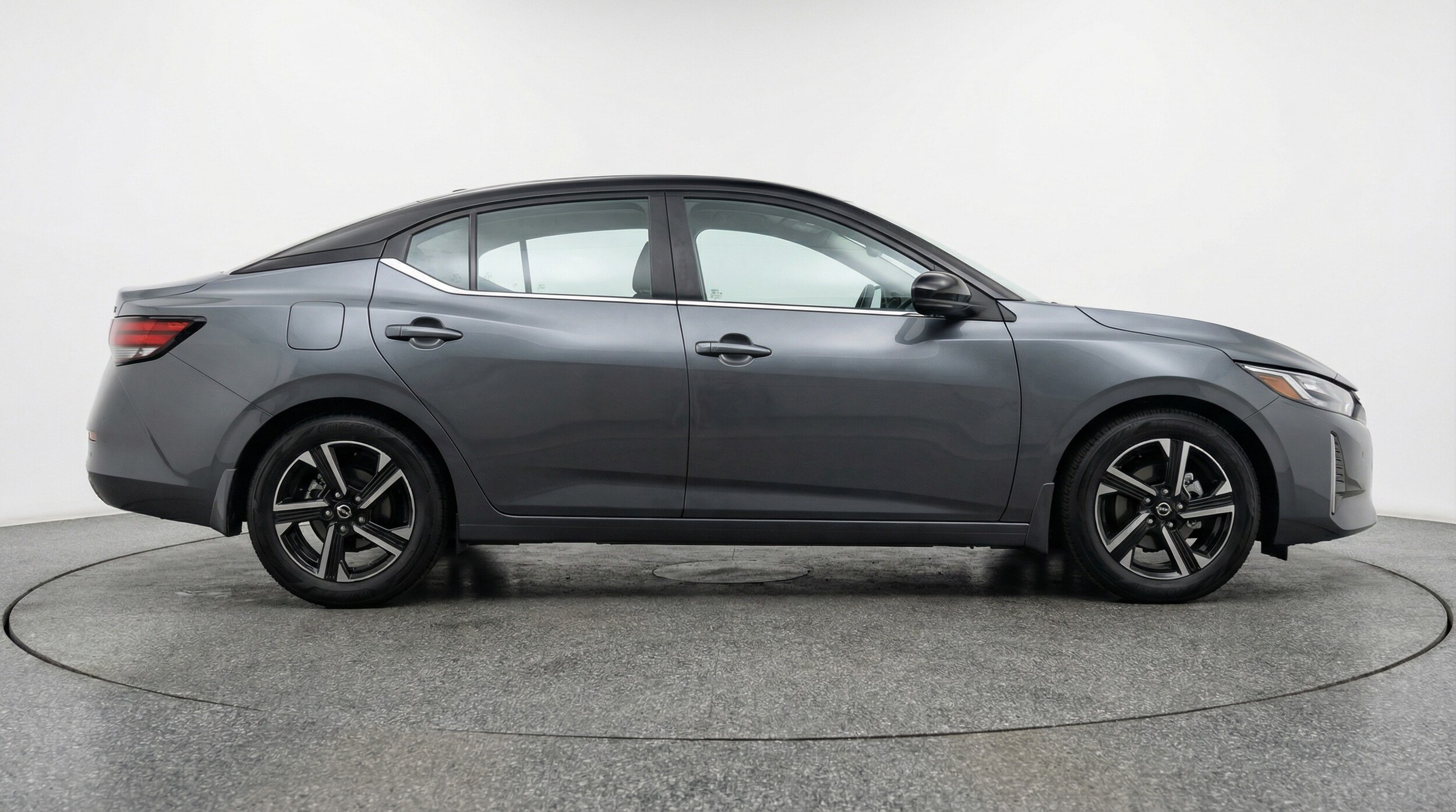 Thumbnail: 2025 Nissan Sentra - 8