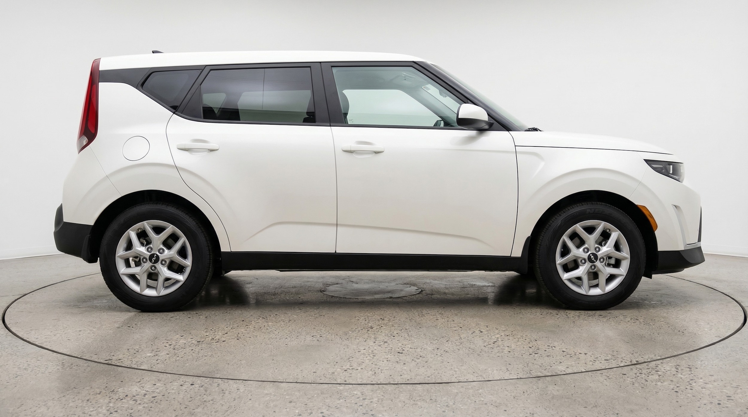 Thumbnail: 2025 Kia Soul - 8