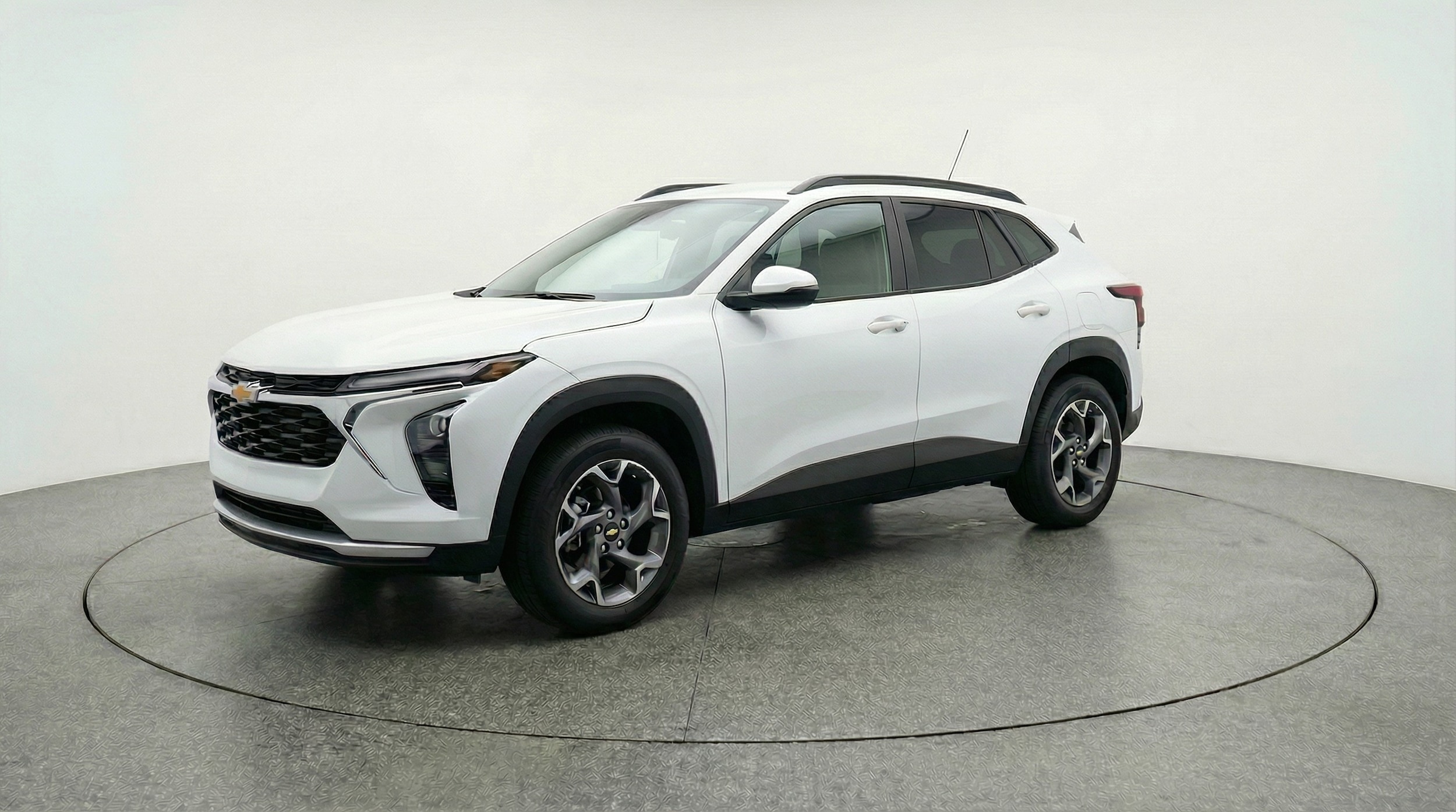 Thumbnail: 2025 Chevrolet Trax - 3