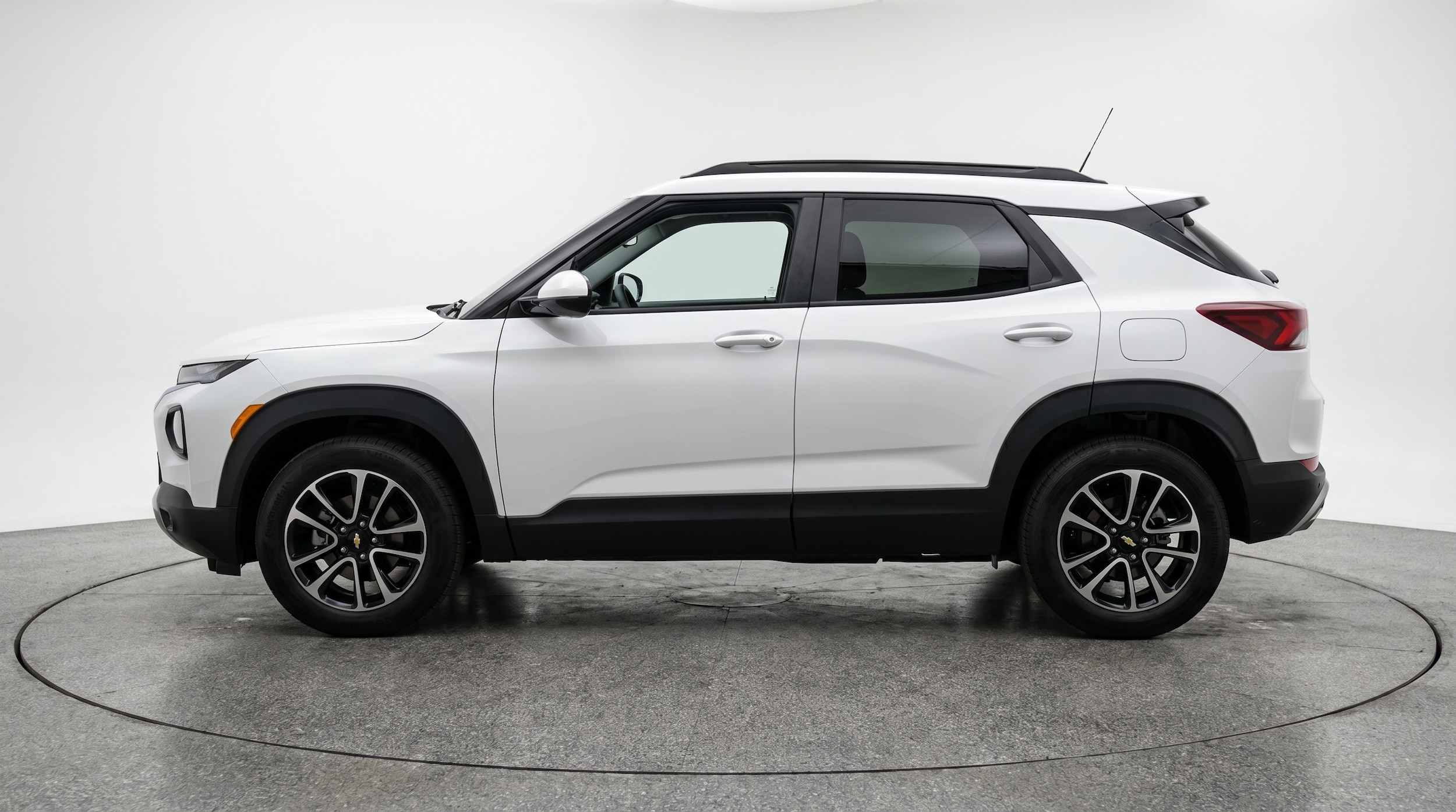 Thumbnail: 2025 Chevrolet TrailBlazer - 4