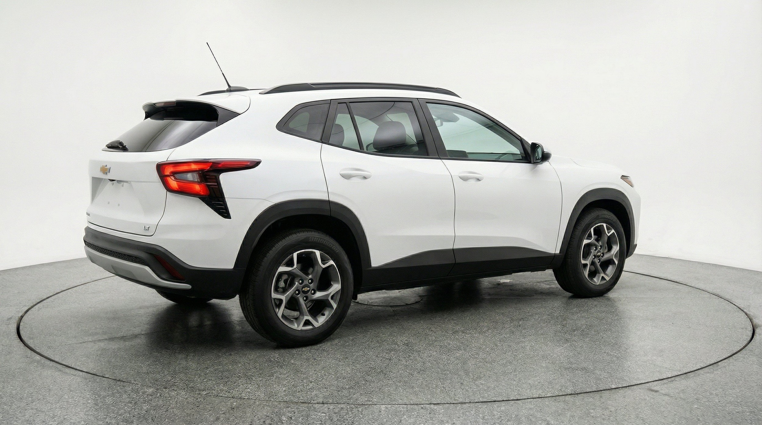 Thumbnail: 2025 Chevrolet Trax - 9