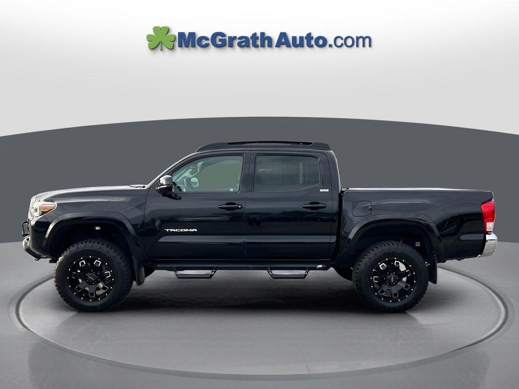 2016 Toyota Tacoma SR Double Cab photo 4