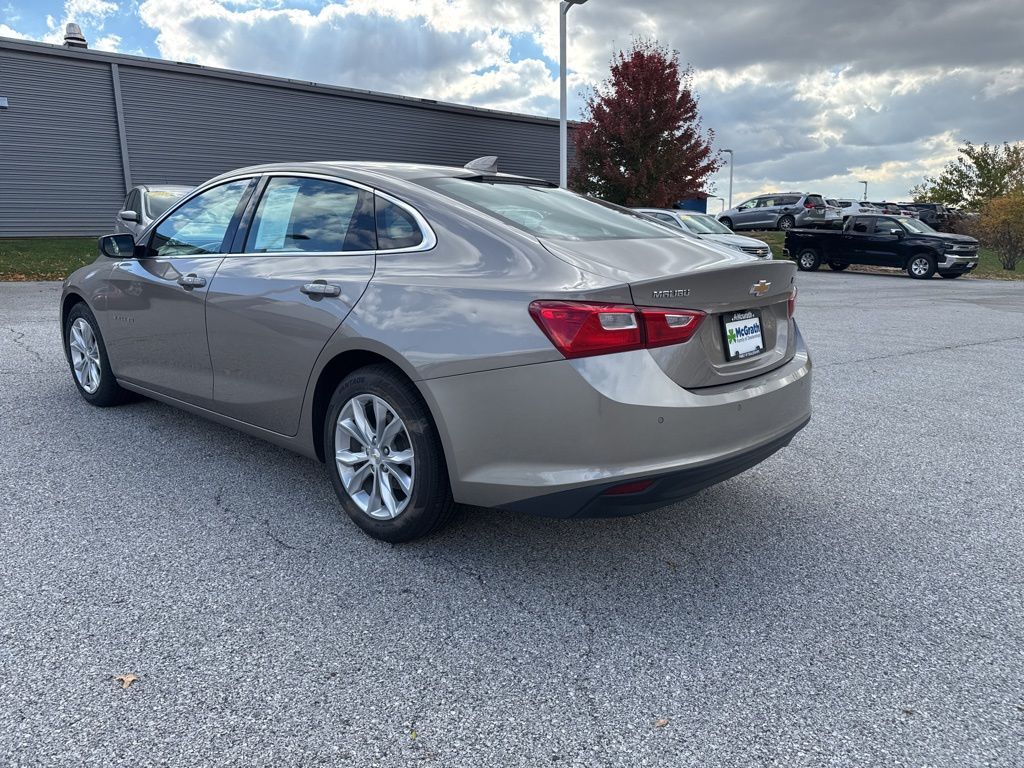 2024 Chevrolet Malibu 1LT photo 3