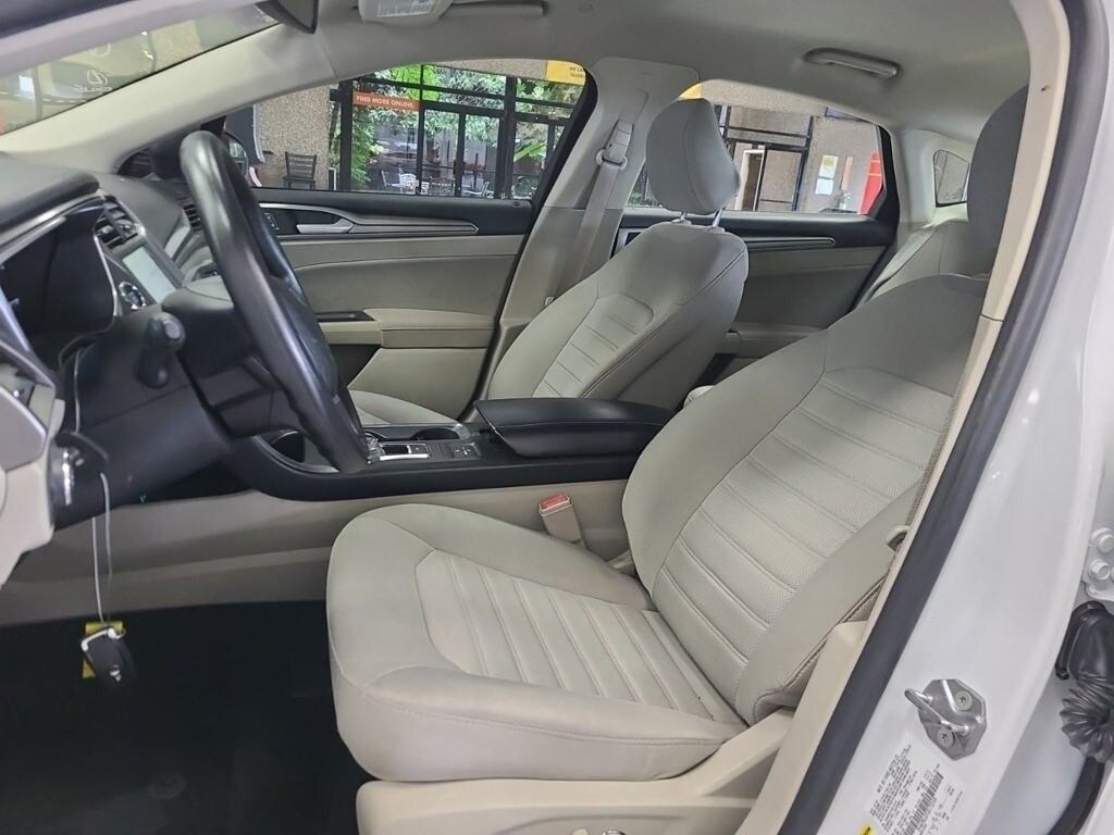 Used 2020 Ford Fusion Hybrid SE Sedan