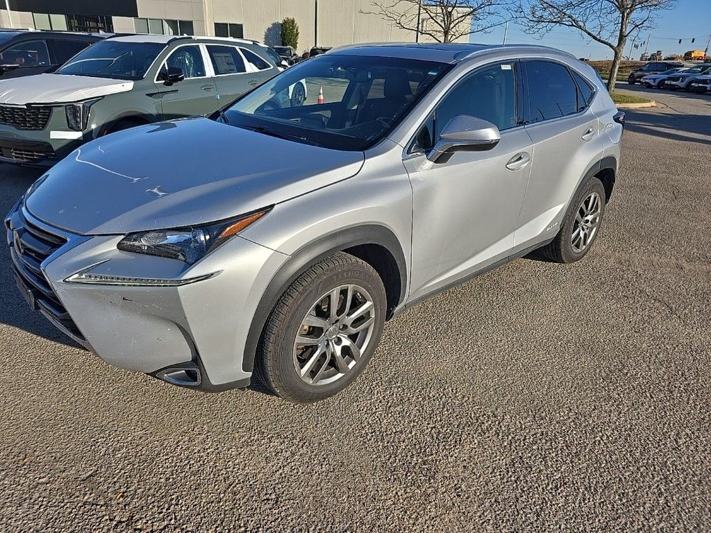 2015 Lexus NX 300h Luxury photo 3