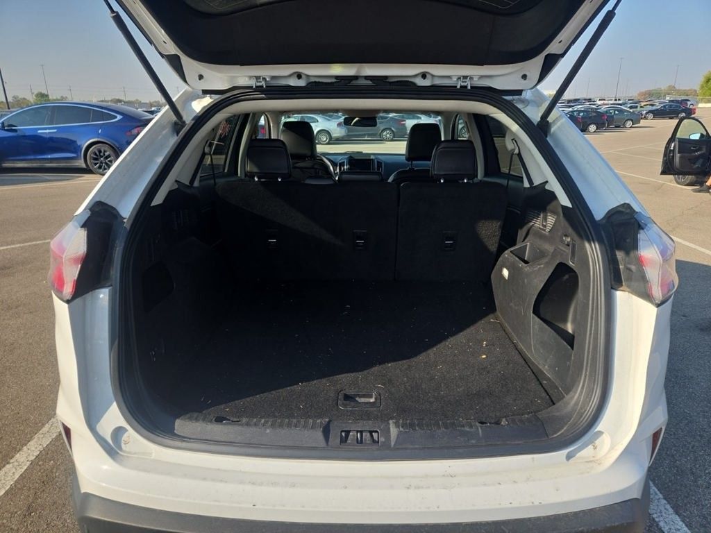 2024 Ford Edge SEL photo 3