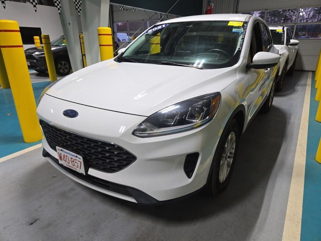 2021 Ford Escape SE photo 2
