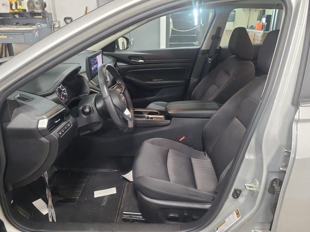 Used 2024 Nissan Altima 2.5 SV Sedan