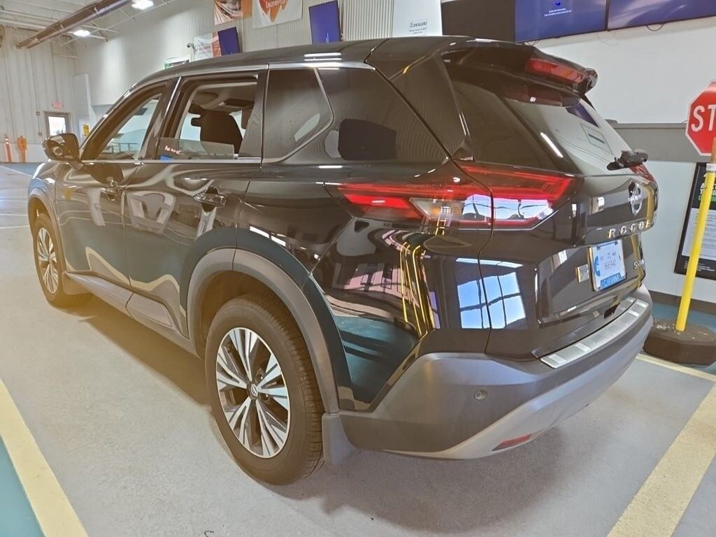 Used 2021 Nissan Rogue SV SUV