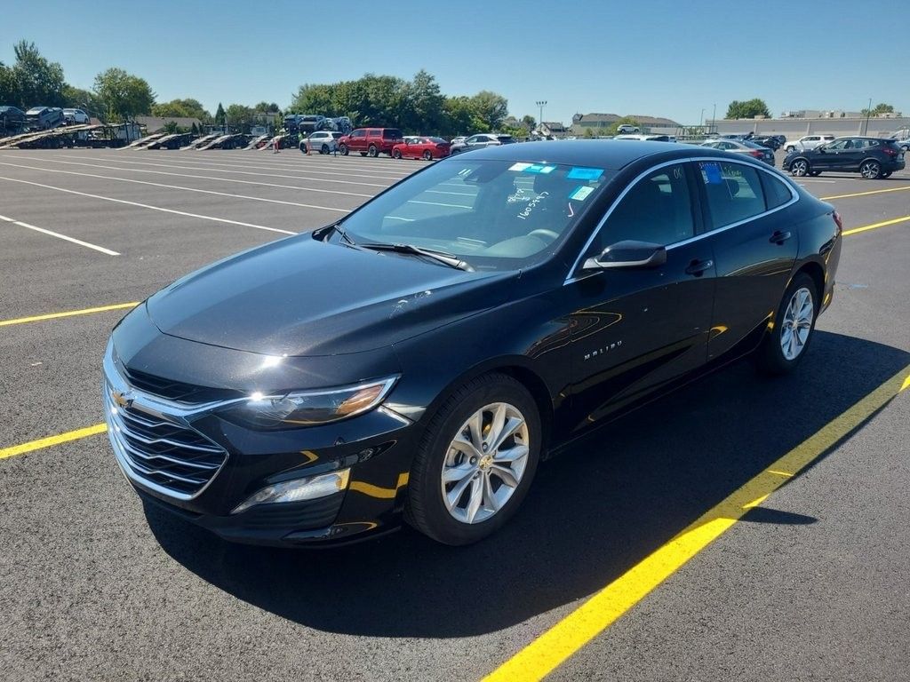 2024 Chevrolet Malibu 1LT photo 4