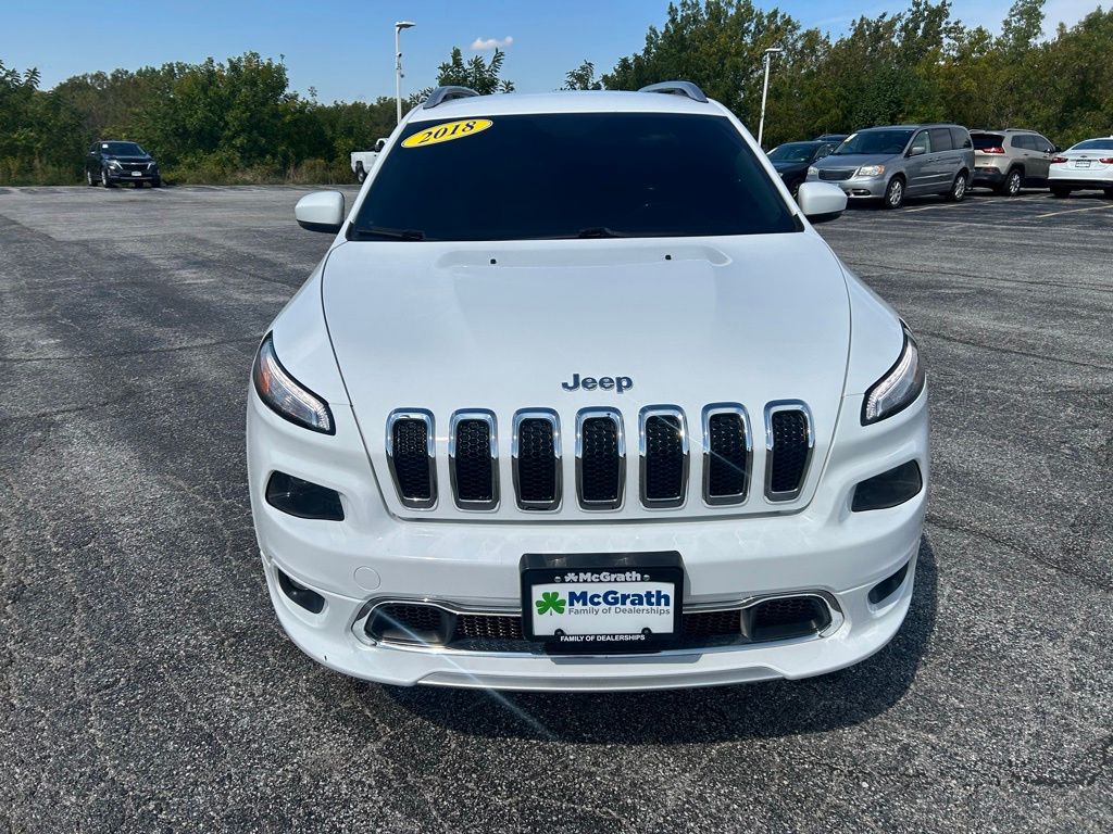 2018 Jeep Cherokee Overland photo 2