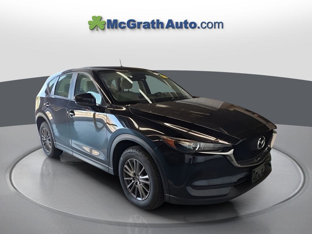 2017 Mazda CX-5 Sport photo 4
