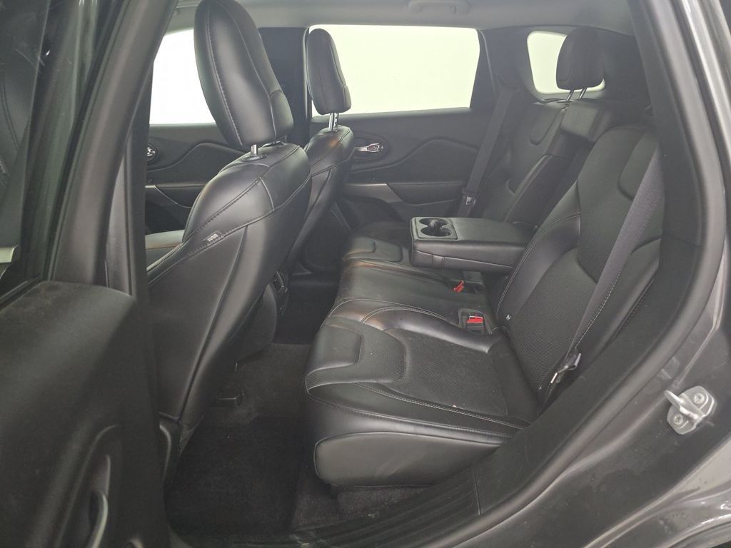 2019 Jeep Cherokee Limited photo 4