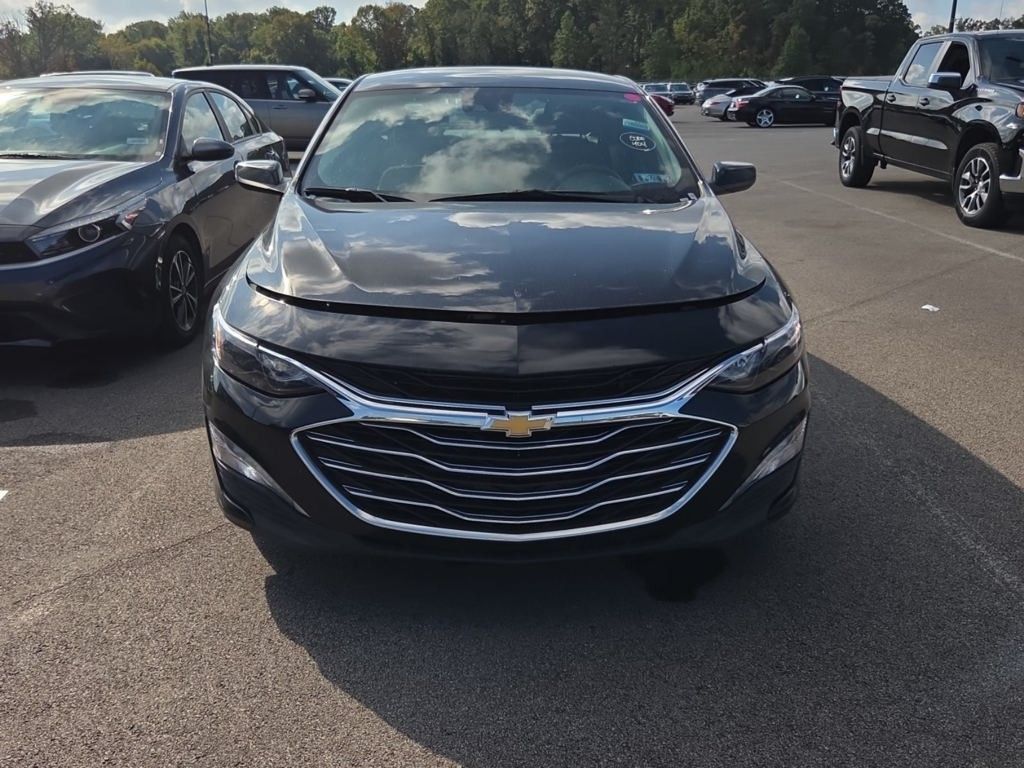 2024 Chevrolet Malibu 1LT photo 3
