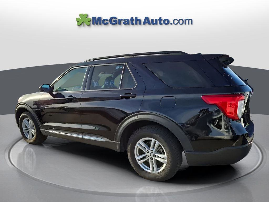 2023 Ford Explorer XLT photo 2