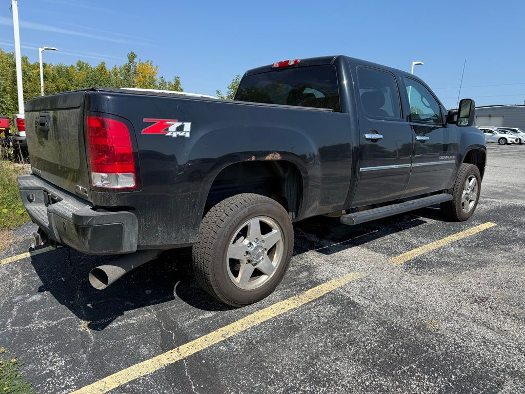 2012 Gmc Sierra Denali photo 3