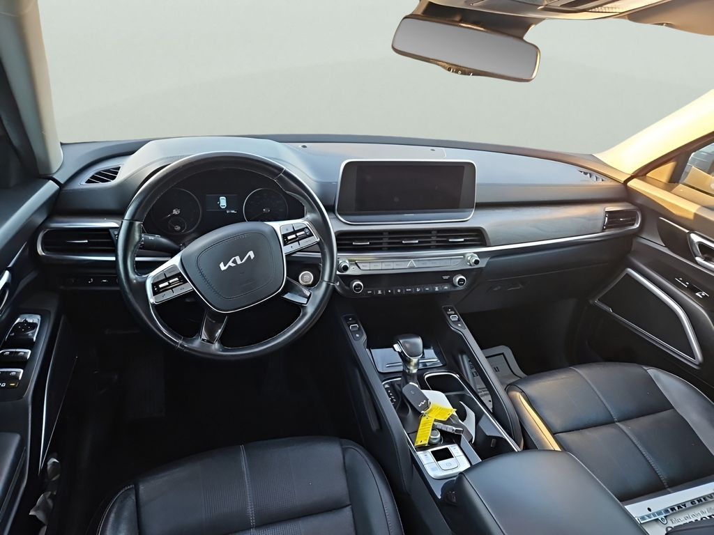 2022 Kia Telluride EX photo 3