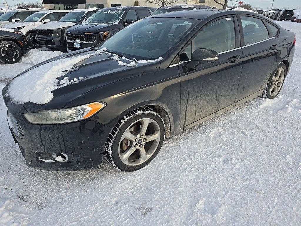 Used 2013 Ford Fusion SE Sedan
