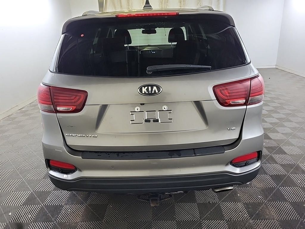 2019 Kia Sorento LX photo 4