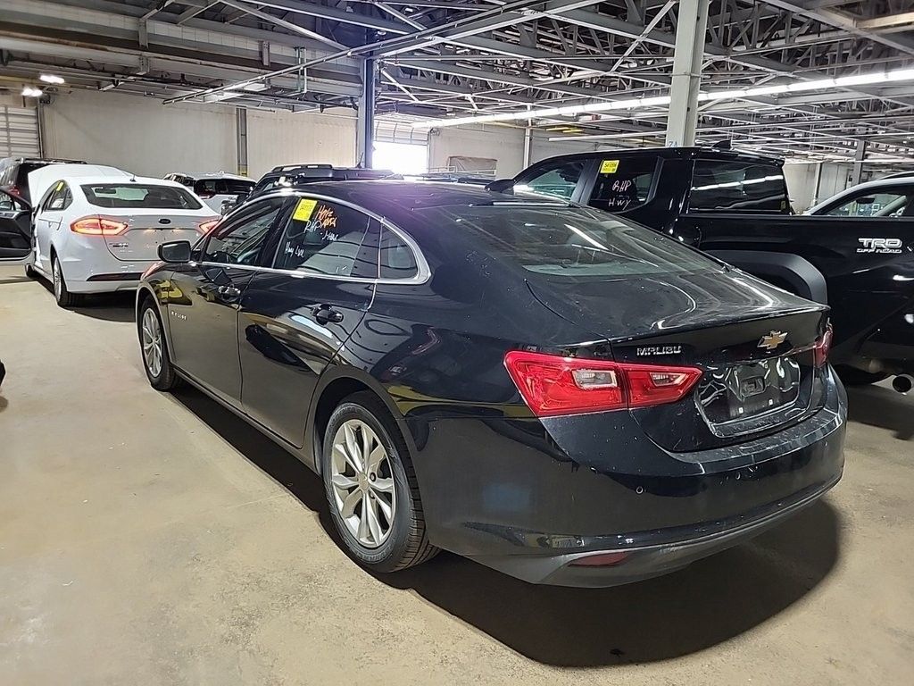 2024 Chevrolet Malibu 1LT photo 3