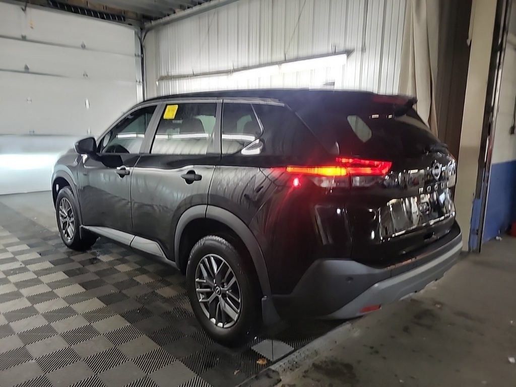 2023 Nissan Rogue S photo 2