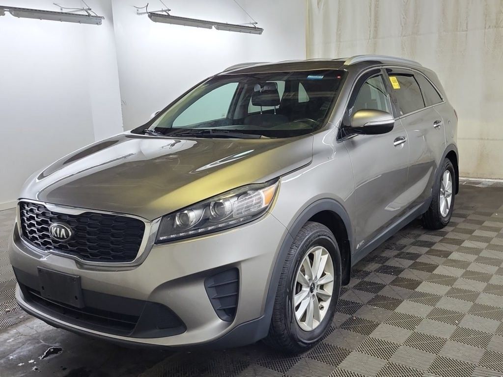 2019 Kia Sorento LX photo 2
