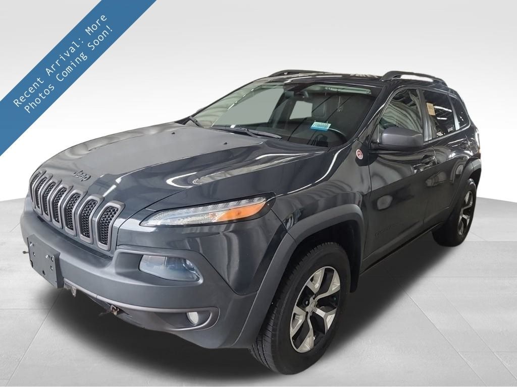 Used 2017 Jeep Cherokee Trailhawk SUV