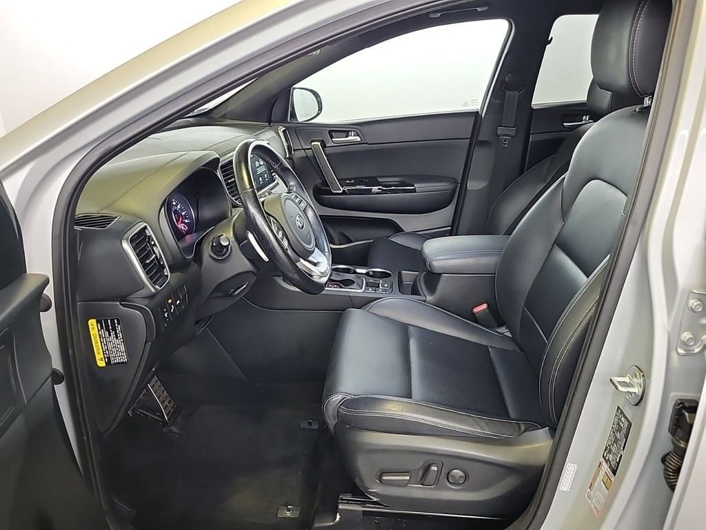 2021 Kia Sportage S Nightfall Edition photo 3
