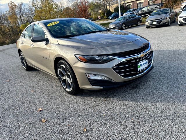 2024 Chevrolet Malibu 1LT photo 3