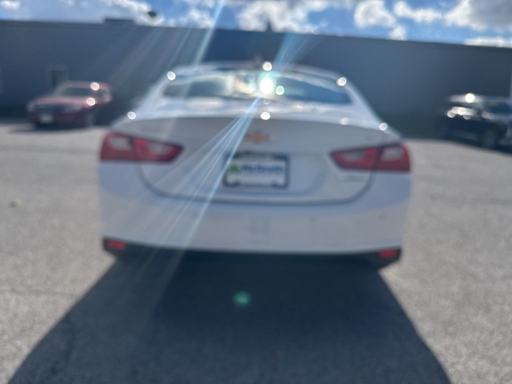 2024 Chevrolet Malibu 1LT photo 4