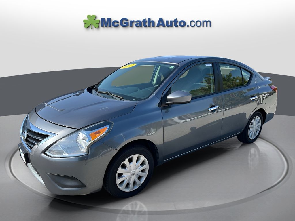 2017 Nissan Versa 1.6 SV photo 3