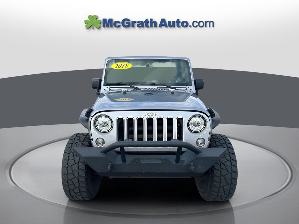 2018 Jeep Wrangler Unlimited Sahara photo 2