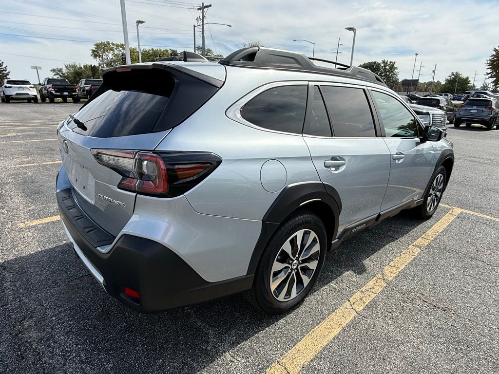 2023 Subaru Outback Limited photo 4