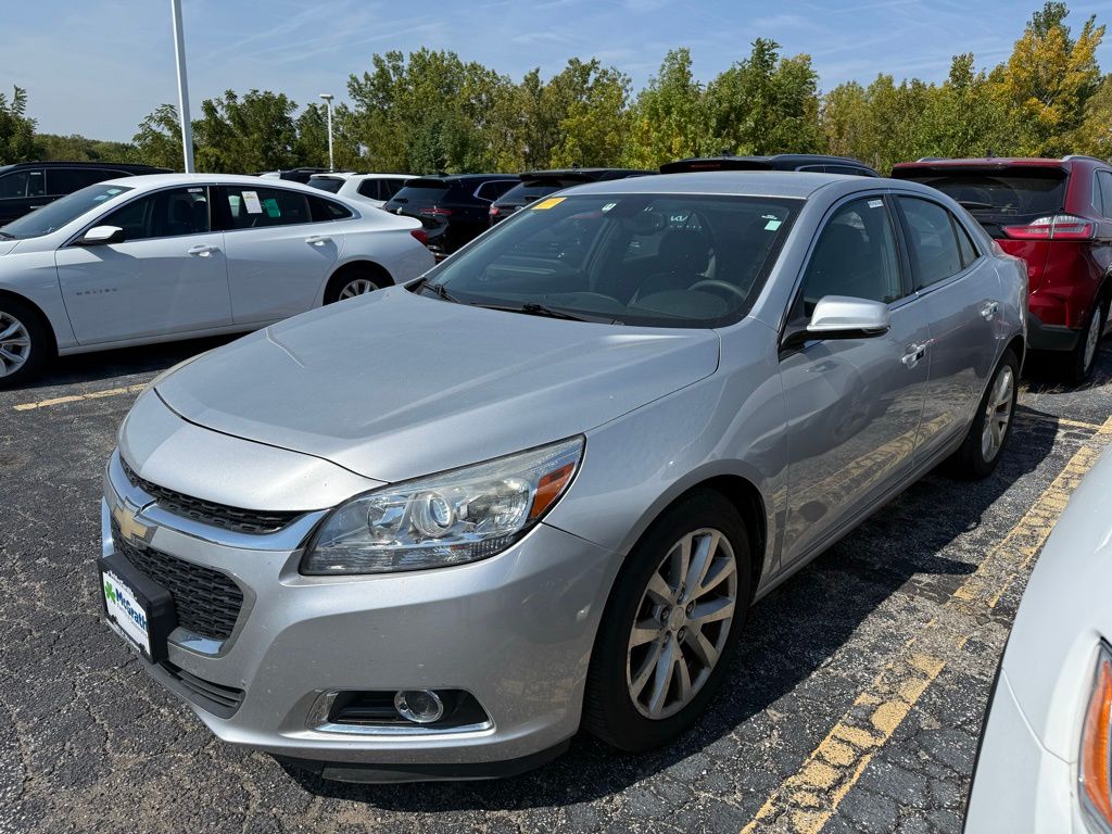 2016 Chevrolet Malibu Limited LTZ photo 2