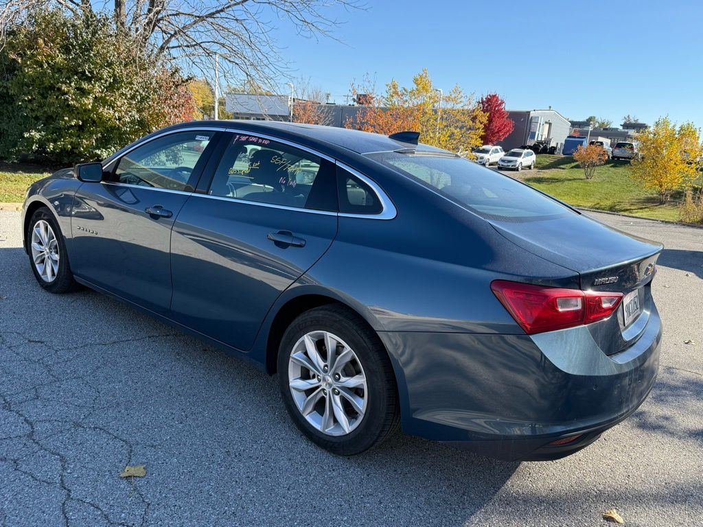 2024 Chevrolet Malibu 1LT photo 4