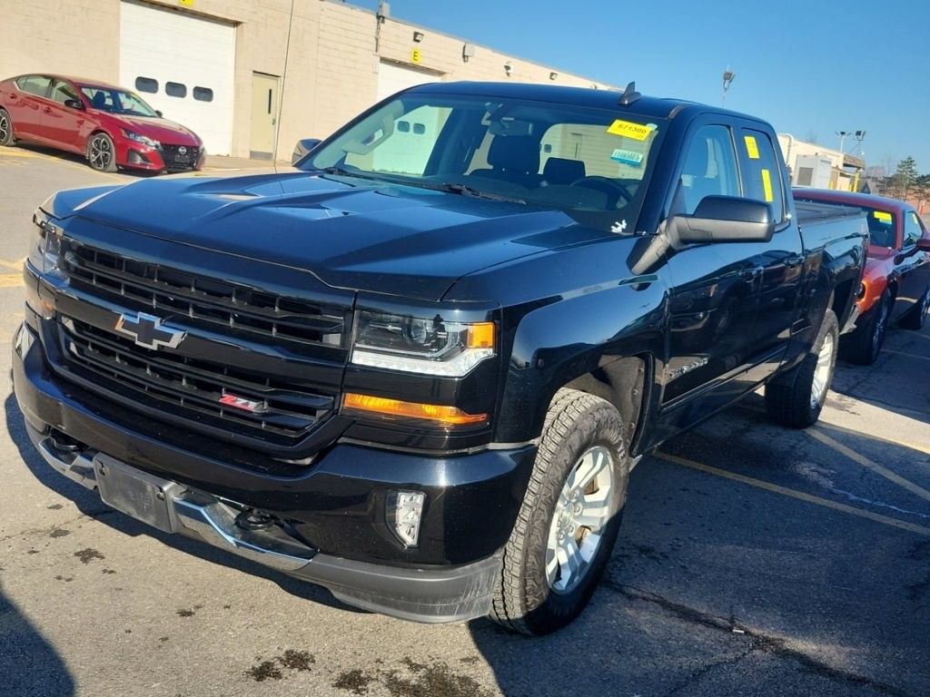 2018 Chevrolet Silverado 1500 LT photo 4