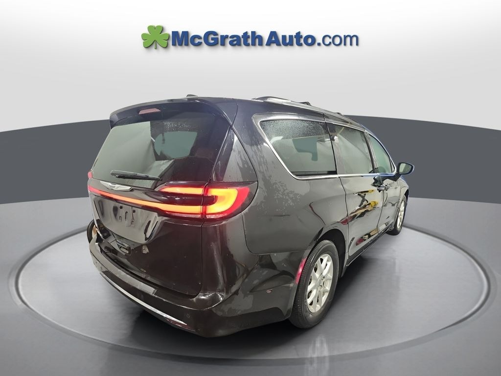 Used 2022 Chrysler Pacifica Touring L Minivan/Van