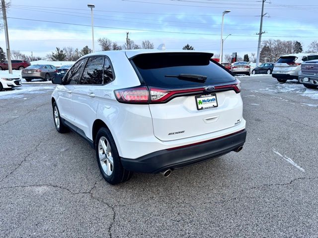 2015 Ford Edge SE photo 4